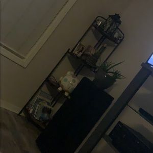 Meet your Posher, Joy